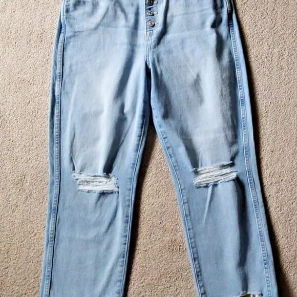 7 For All Mankind High Waist Cropped Straight Jeans in Blue Breeze, … - Picture 10 of 13